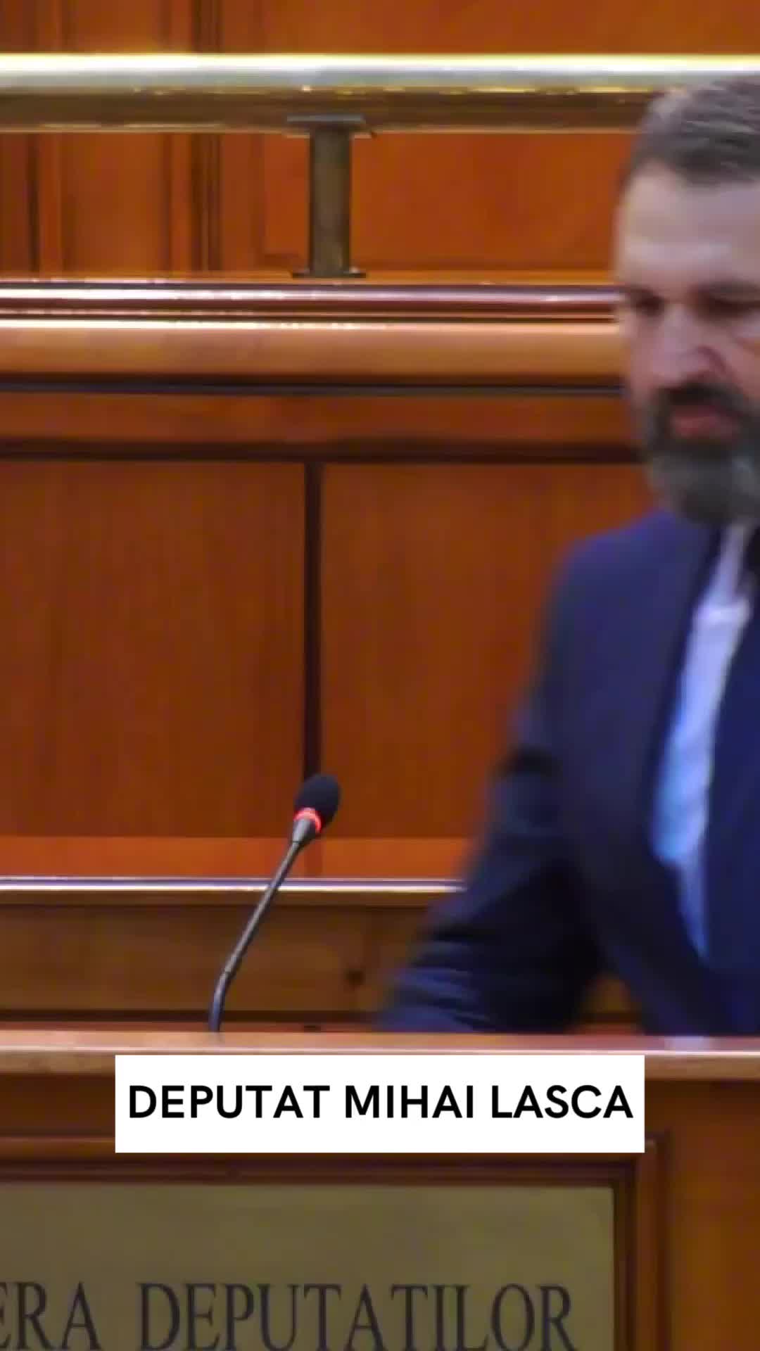 Azi 19.04.2023 în Parlamentul României s-a votat legea porcului, plx 578/2021 prin care PSD, PNL și UDMR interzic românilor să își reproducă porcii în gospodăriile lor și să îi hrănească cu resturile de mâncare.